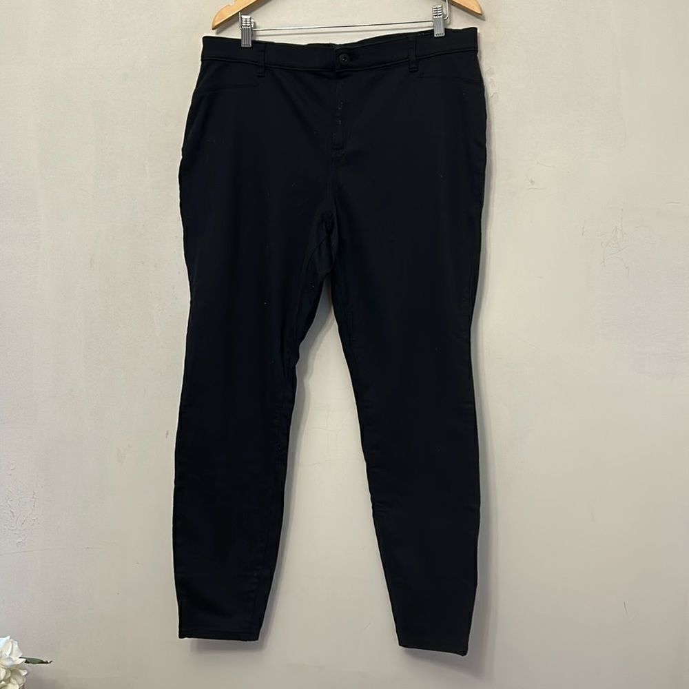 Gap black skinny stretch pants Size 16 New